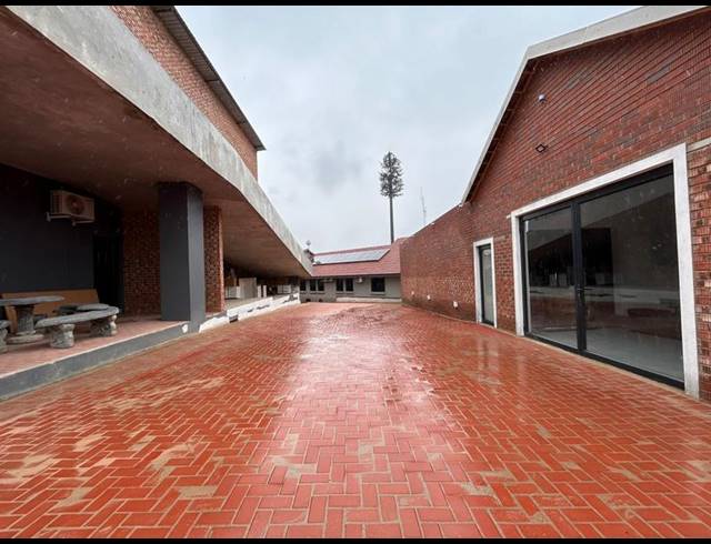 INDUSTRIAL PROPERTY TO RENT IN HALFWAY GARDENS